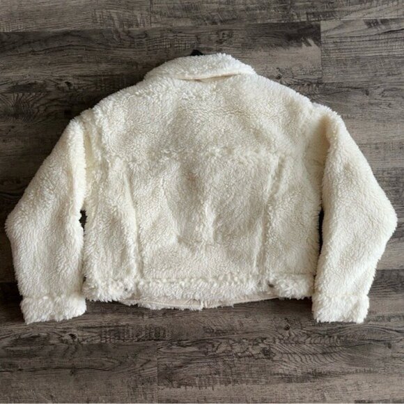 NWT Levi's Baby Bubble Sherpa Trucker Jacket Size Large Coconut Milk - Picture 6 of 9